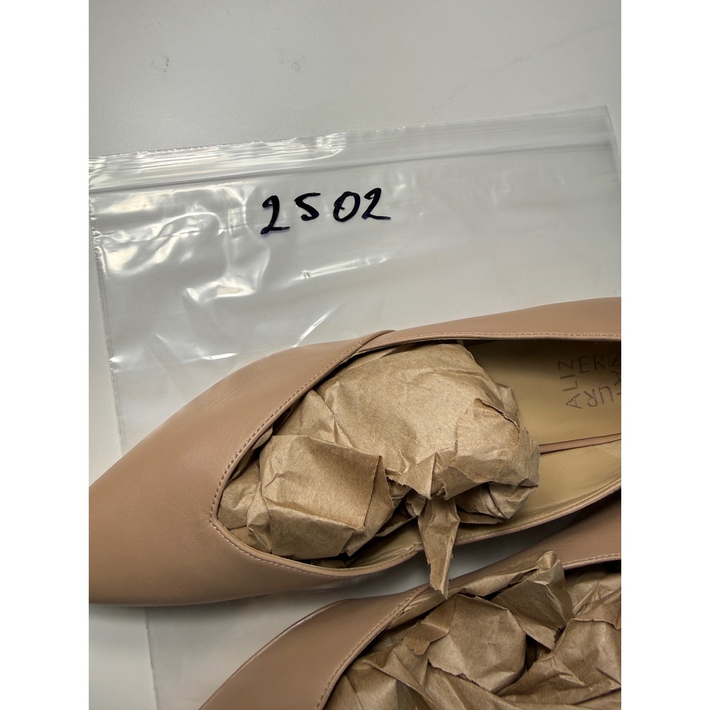 Naturalizer Havana Womens 10M Flats Nude Beige Pointed Toe Leather V Cut Shoes - Picture 11 of 11